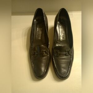 Salvatore Ferragamo women's Horsebit Loafers‎